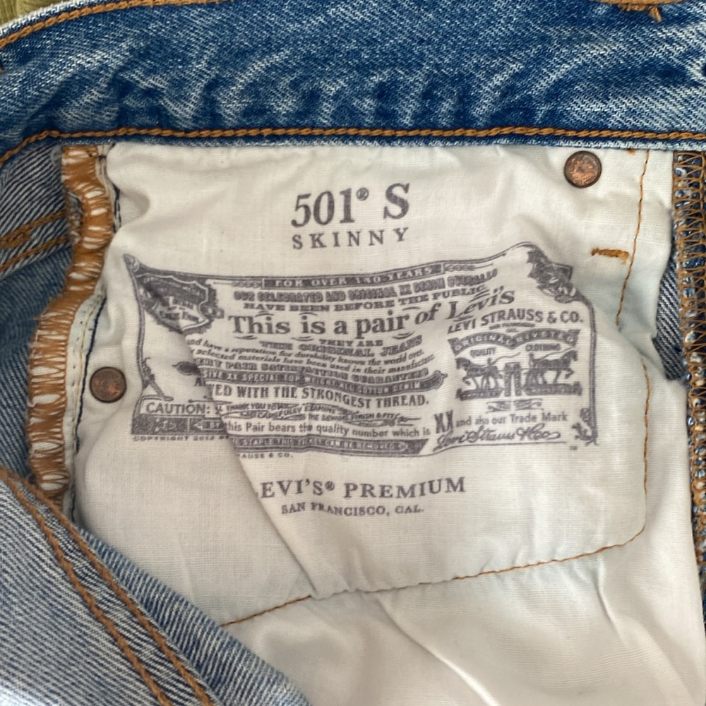 Vintage Real 501 LEVIS lighter wash distressed front button fly Favorite - Picture 10 of 11